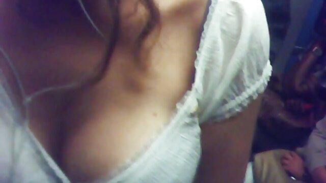 Висока дефиниција :  Мастирано бебе со дебело тело добива непријатно изненадување Бесплатни видео клипови 