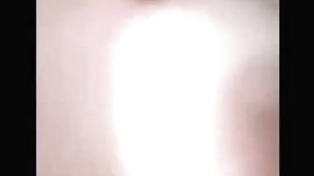 Висока дефиниција :  Младите колешки го делат курот на заедничкиот пријател после студентската забава Бесплатни видео клипови 